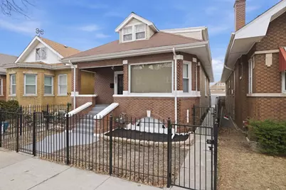 6621 S Fairfield Avenue, Chicago, IL 60629 - Photo 2