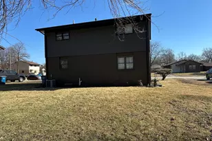 1147 N Chicago Ave, Kankakee, IL 60901 - Photo 6