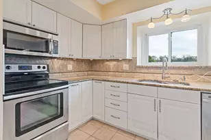 11130 NW Rd, Palos Hills, IL 60465 - Photo 6