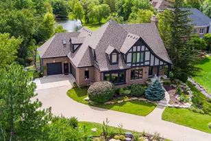 3814 Tradition Blvd, Saint Charles, IL 60175 - Photo 4