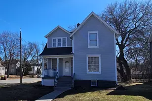 945 North Ave, Rockford, IL 61103 - Photo 2