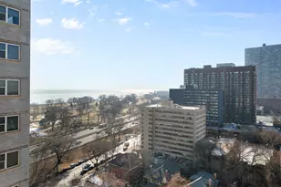 4250 N Marine Dr, Chicago, IL 60613 - Photo 6