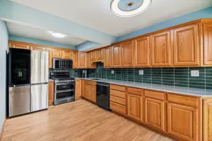 67 Woodhills Bay Rd, Fox Lake, IL 60020 - Photo 10