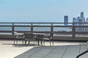 2650 N Lakeview Ave, Chicago, IL 60614 - Photo 16