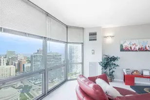 2650 N Lakeview Ave, Chicago, IL 60614 - Photo 6