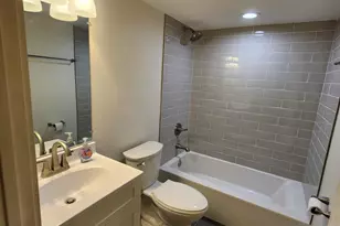 6321 S Eberhart Ave, Chicago, IL 60637 - Photo 6