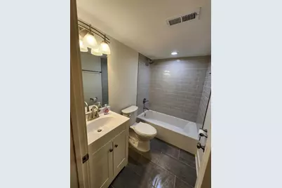 6321 S Eberhart Avenue #G, Chicago, IL 60637 - Photo 8