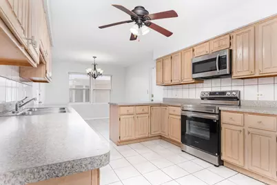 2913 Kensington Avenue, Westchester, IL 60154 - Photo 2