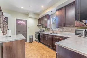 1333 Willow Ave, Des Plaines, IL 60016 - Photo 14