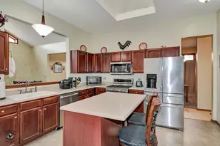 18154 Bettenhausen Dr, Tinley Park, IL 60487 - Photo 6