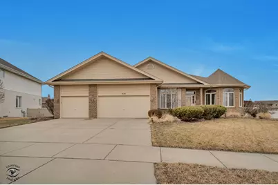 18154 Bettenhausen Drive, Tinley Park, IL 60487 - Photo 2