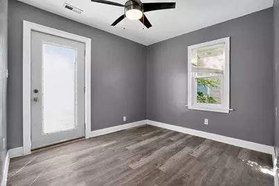 10417 W Palmer Avenue, Melrose Park, IL 60164 - Photo 10