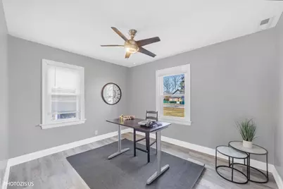 10417 W Palmer Avenue, Melrose Park, IL 60164 - Photo 12