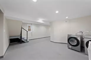 8613 S Colfax Ave, Chicago, IL 60617 - Photo 22