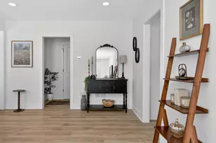 [Address not provided], Westmont, IL 60559 - Photo 6