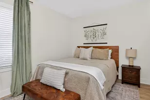 102 E 56th St, Westmont, IL 60559 - Photo 14