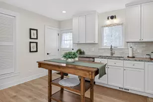 102 E 56th St, Westmont, IL 60559 - Photo 10