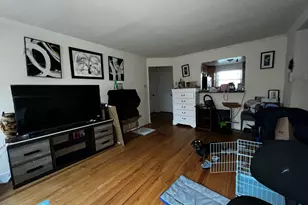 4255 W Nelson St, Chicago, IL 60641 - Photo 2