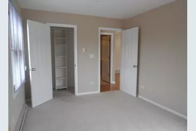 [Address not provided], Lake in the Hills, IL 60156 - Photo 14