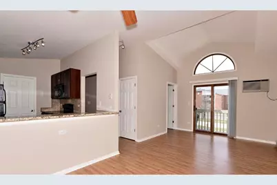 [Address not provided], Lake in the Hills, IL 60156 - Photo 6