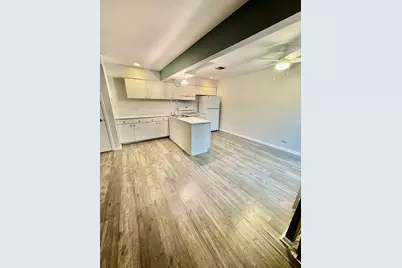 3349 Beacon Street #39, North Chicago, IL 60064 - Photo 4