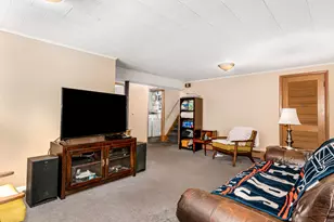 316 Sycamore Dr, Naperville, IL 60540 - Photo 10