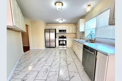 9720 S Princeton Street, Chicago, IL 60628 - Photo 6