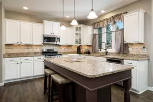 422 Maple Leaf Ln, Poplar Grove, IL 61065 - Photo 22