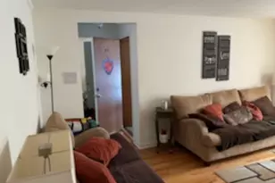 4264 W Nelson St, Chicago, IL 60641 - Photo 2