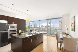 653 N Kingsbury St, Chicago, IL 60654 - Photo 2