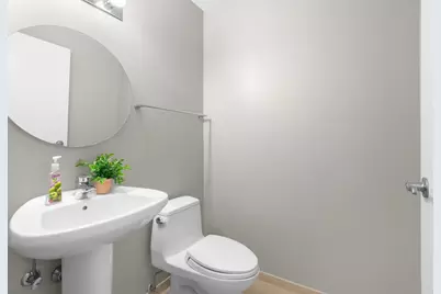653 N Kingsbury Street #802, Chicago, IL 60654 - Photo 4