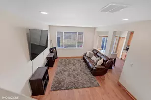 634 W Jonathan Dr, Round Lake, IL 60073 - Photo 8