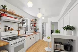 3436 W Beach Ave, Chicago, IL 60651 - Photo 16