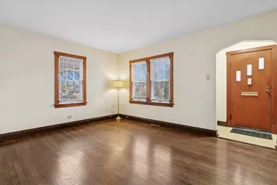 652 E Prairie Avenue, Des Plaines, IL 60016 - Photo 8