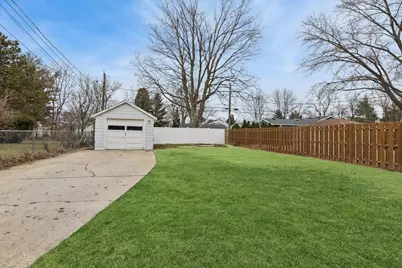 652 E Prairie Avenue, Des Plaines, IL 60016 - Photo 18