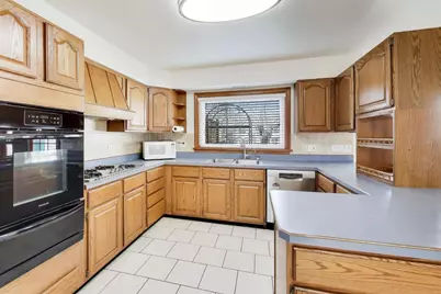 23576 N Melody Lane, Lake Zurich, IL 60047 - Photo 4