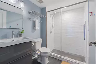 4647 S Lake Park Ave, Chicago, IL 60653 - Photo 10