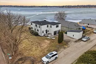 297 E Lakeview Ave, Round Lake Beach, IL 60073 - Photo 50