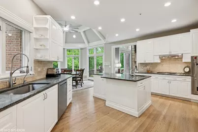 [Address not provided], Long Grove, IL 60047 - Photo 4