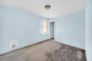 8626 S Kingston Ave, Chicago, IL 60617 - Photo 10