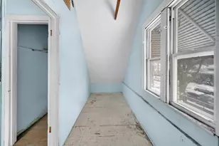 8626 S Kingston Ave, Chicago, IL 60617 - Photo 12