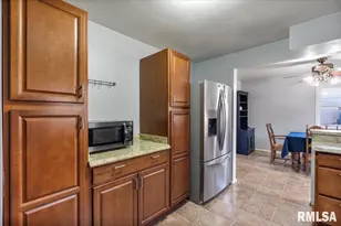 337 5th St Ct, Silvis, IL 61282 - Photo 24