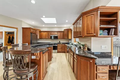 9N954 Heatherington Place, Elgin, IL 60124 - Photo 16