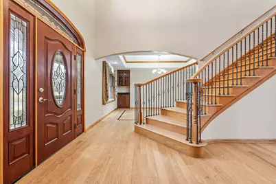 9N954 Heatherington Place, Elgin, IL 60124 - Photo 2