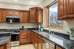 9N954 Heatherington Pl, Elgin, IL 60124 - Photo 20