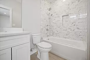 180 Eli Ct, Des Plaines, IL 60016 - Photo 32