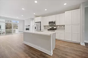 180 Eli Ct, Des Plaines, IL 60016 - Photo 18