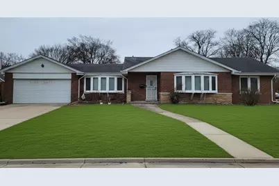 8845 Mango Avenue, Morton Grove, IL 60053 - Photo 1