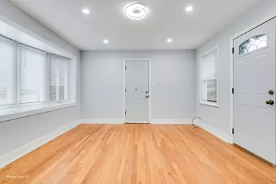 8845 Mango Avenue, Morton Grove, IL 60053 - Photo 16