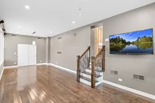 250 N Irving Ave, Hillside, IL 60162 - Photo 24